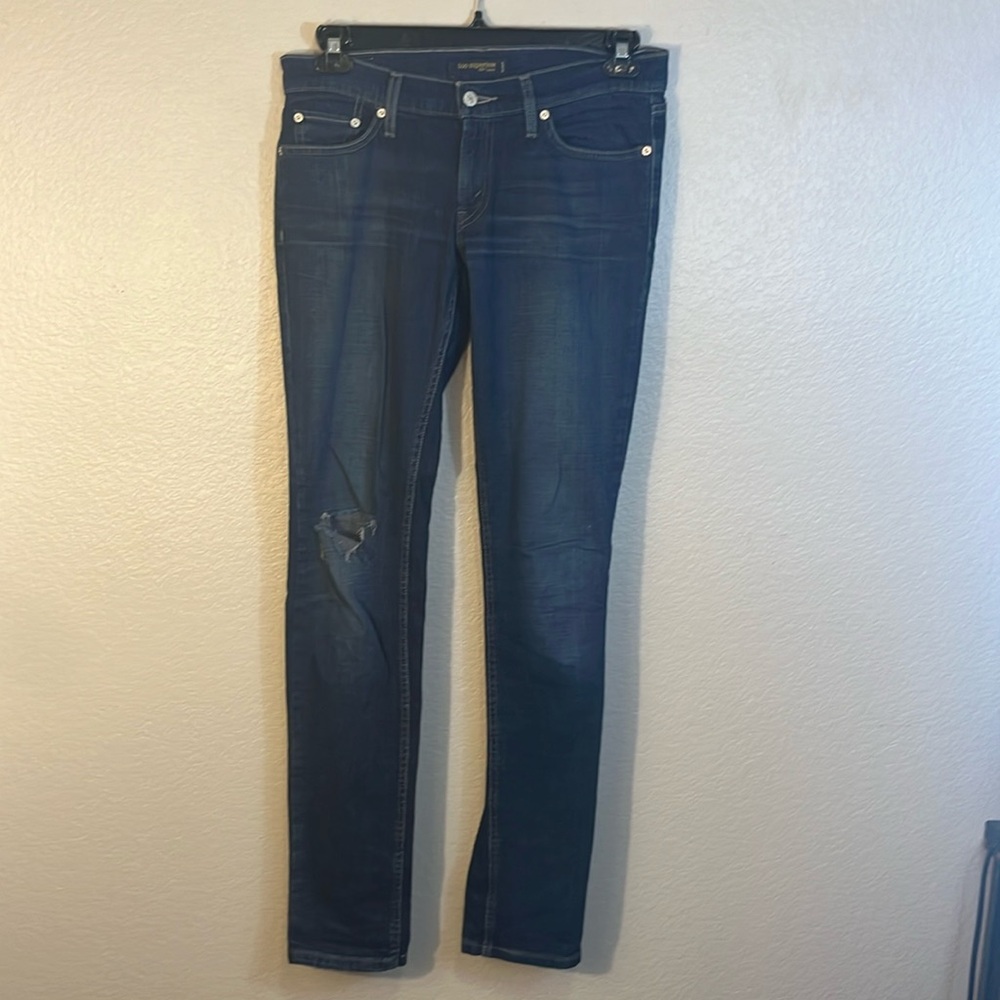 Levi’s 524 too super low 32” waist size 9 distress jeans